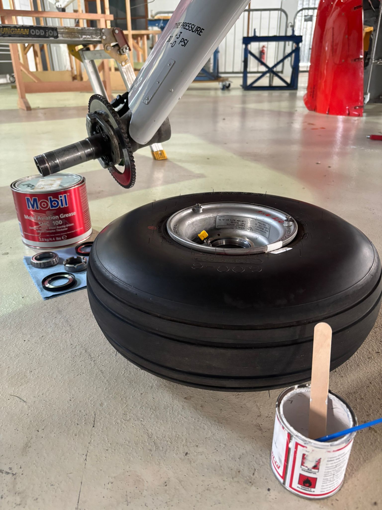 AOG support and aircraft recovery